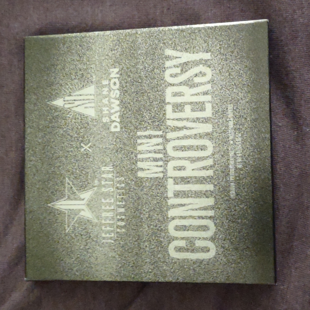 COPY - mini Controversy Palette